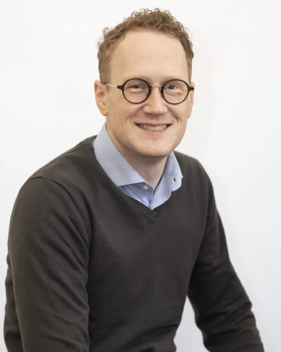 Bob Salm, schrijver van Feestboek!